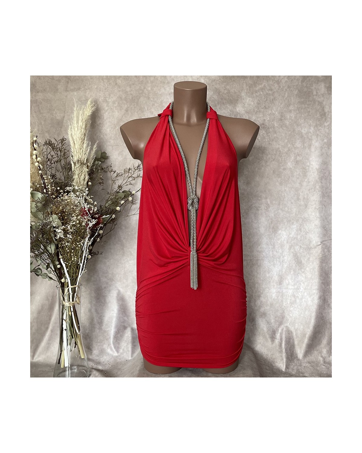 Robe_Rouge_Bijou_Col_Bénitier_Profond_Prêt_à_Porter_Paradise_Boutik