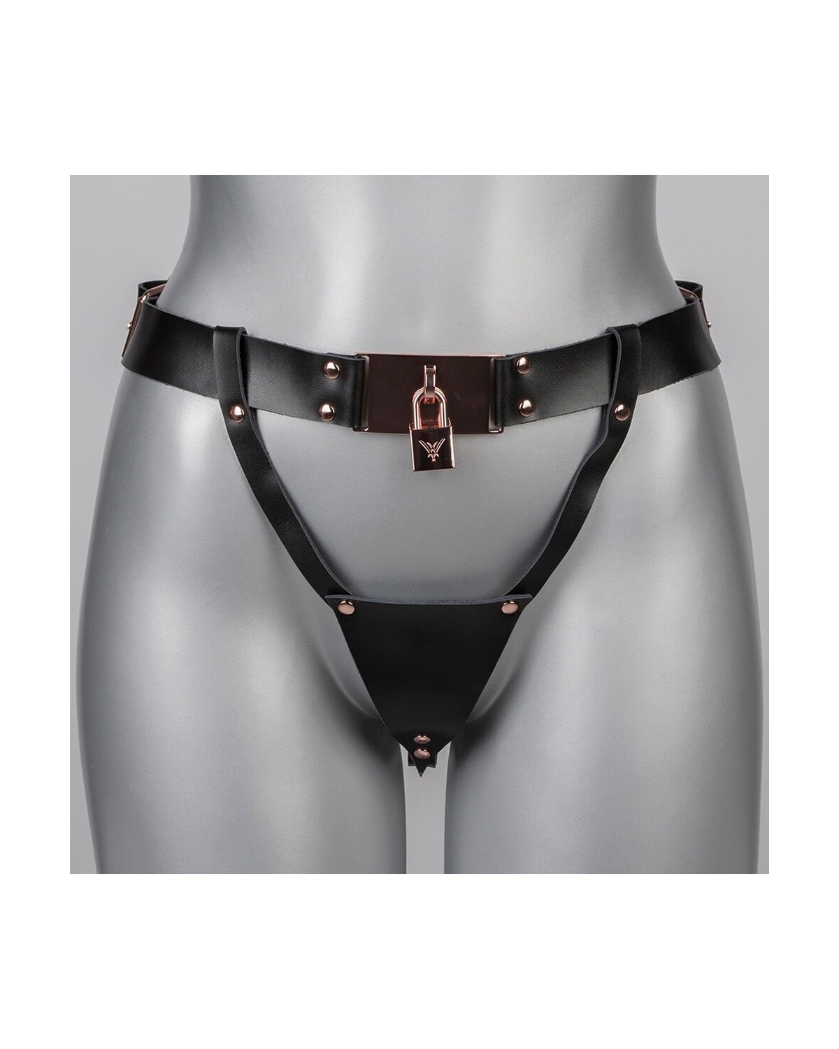 String Ouvrable en Cuir Lock - VoyeurX