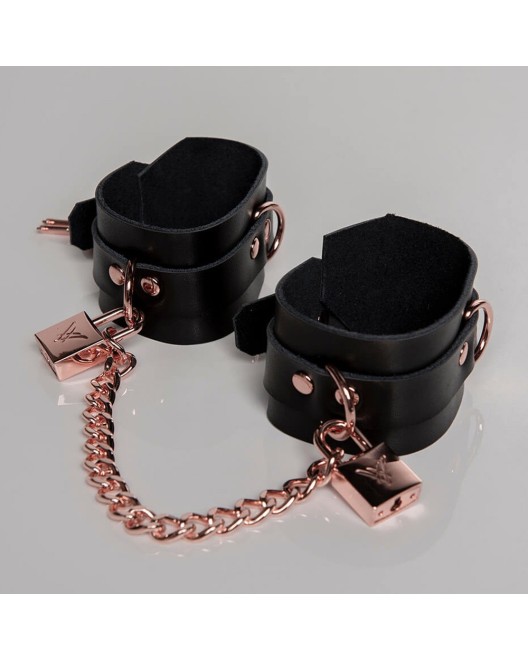 Menottes en Cuir avec Chaîne de Restriction Lock - VoyeurX